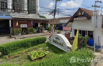 Kittiniwet Village in หัวหมาก, 曼谷