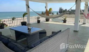 6 Schlafzimmern Haus zu verkaufen in Huai Yang, Hua Hin Surin Beach 2