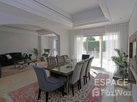5 Schlafzimmer Villa zu verkaufen im Family Villa Area, Lake Apartments