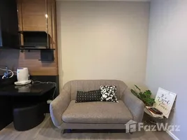 Studio Condo for rent at The Room Sathorn-St.Louis, Yan Nawa