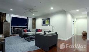 2 Schlafzimmern Wohnung zu verkaufen in Khlong Toei, Bangkok Lake Green Condominium