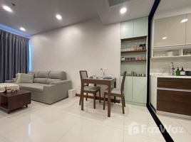 1 chambre Condominium à louer à , Khlong San