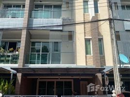 3 Schlafzimmer Reihenhaus zu vermieten im Town Plus X Ladprao, Khlong Chan, Bang Kapi
