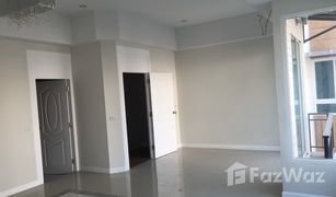 6 Bedrooms House for sale in Phlapphla, Bangkok 