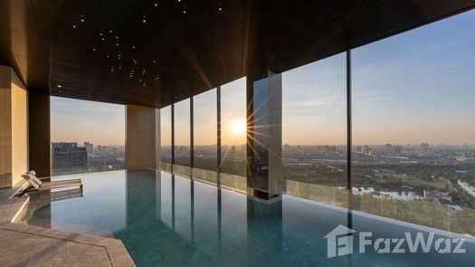 Fotos 1 of the Communal Pool at The Crest Park Residences