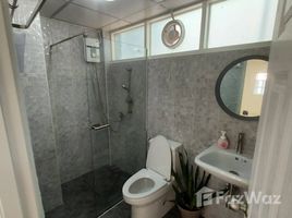 4 спален Дом for rent in Банг Пхлат, Бангкок, Bang Phlat, Банг Пхлат