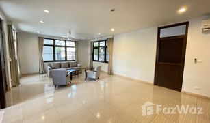 3 Bedrooms House for sale in Khlong Toei Nuea, Bangkok 