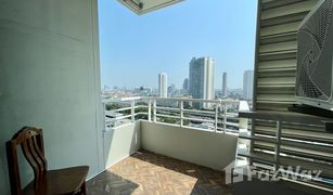 1 Bedroom Apartment for sale in Khlong Ton Sai, Bangkok The Light House
