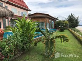 4 Bedrooms Villa for sale in Mae Ramphueng, Hua Hin Modern Luxury Beachfront Property in Bang Saphan