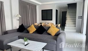 3 Bedrooms Villa for sale in Nong Pla Lai, Pattaya Hivery Pool Villa 1