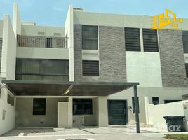 5 Habitación Villa en venta en Aurum Villas, Sanctnary, DAMAC Hills 2 (Akoya)