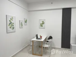 Studio Penthouse for rent at Escadia Double Storey Terrace, Tanjong Surat