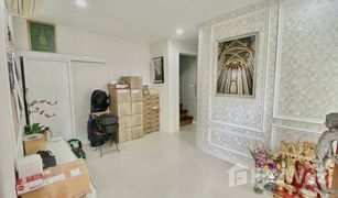 3 Bedrooms Townhouse for sale in Chong Nonsi, Bangkok Thanapat Haus Sathorn-Narathiwas