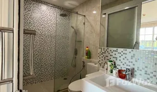 2 Bedrooms Condo for sale in Khlong Mahanak, Bangkok The Prague Condominium