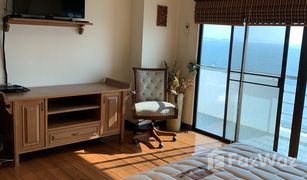 Кондо, 3 спальни на продажу в Na Chom Thian, Паттая Beach Villa Viphavadi