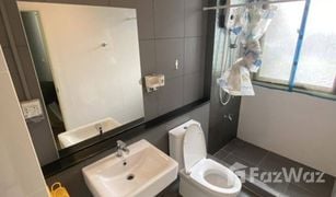 3 Bedrooms Townhouse for sale in Khan Na Yao, Bangkok Baan Klang Muang Ladprao-Serithai 