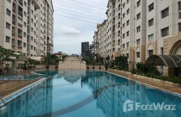 Century Park Condominium in Chomphon, 曼谷