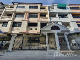 4 침실 Baan Anyamanee Lad Phrao에서 판매하는 주택, Chomphon