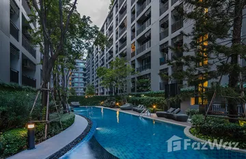 The Cabana Modern Resort Condominium in サムロン, サムット・プラカン