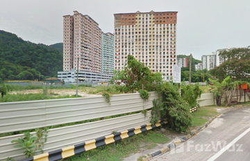 Gambier Heights Apartment in Paya Terubong, Penang
