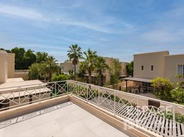 3 Bedroom Villa for sale at Deema 2, Deema, The Lakes