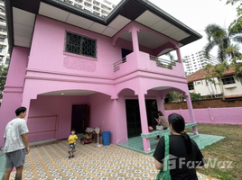 4 Bedroom Villa for sale at Royal Park Village, Nong Prue