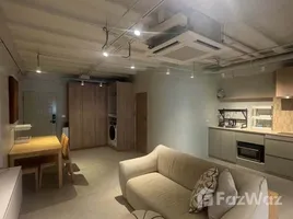 1 Bedroom Condo for rent at Diamond Tower, Si Lom, Bang Rak, Bangkok, Thailand