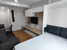 1 chambre Condominium à louer à , Si Lom