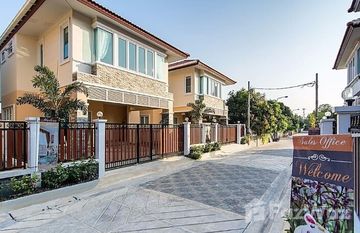 The Private House in Nong Khang Phlu, Bangkok