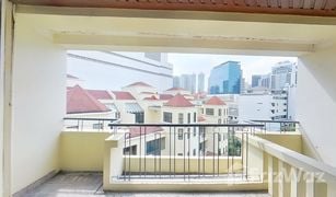 1 Bedroom Condo for sale in Khlong Tan Nuea, Bangkok Baan Adisara