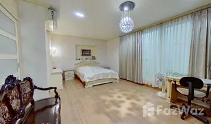 Дом, 6 спальни на продажу в Suthep, Чианг Маи 