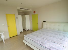 2 спален Квартира на продажу в Noble Solo, Khlong Tan Nuea