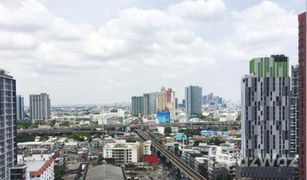 1 Bedroom Condo for sale in Phra Khanong Nuea, Bangkok Sky Walk Residences