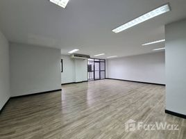 61 m2 Office for sale at Regent Srinakarin Tower, スアン・ルアン, スアン・ルアン, バンコク, タイ