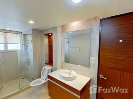 2 спален Квартира в аренду в Avenue 61, Khlong Tan Nuea