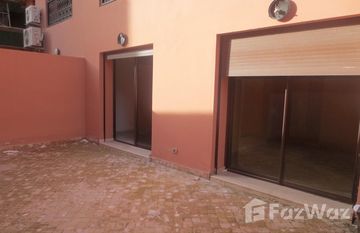 affaire à saisir: Duplex de style moderne bien agencé avec terrasse à vendre à Guéliz in Na Menara Gueliz, Marrakech Tensift Al Haouz