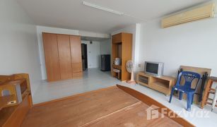 Studio Wohnung zu verkaufen in Huai Khwang, Bangkok Subkaew Tower