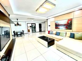 Three bedroom condo for rent in BKK1 で賃貸用の 4 ベッドルーム マンション, Boeng Keng Kang Ti Muoy