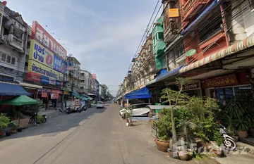 Baan Sriphet in หนองค้างพลู, Bangkok