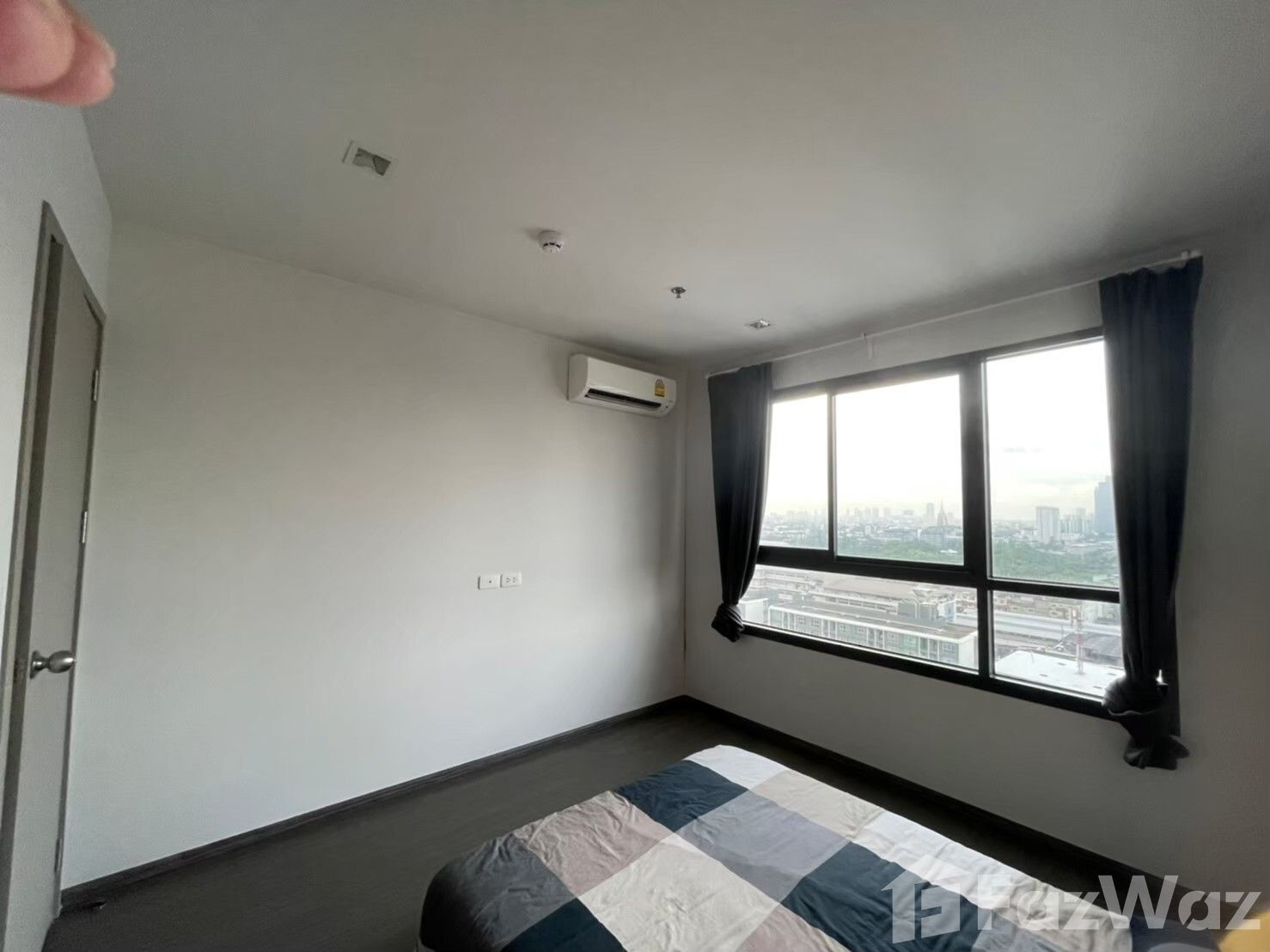 For sale 1 bed condo in Phra Khanong, Bangkok