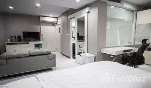 1 Schlafzimmer Wohnung zu verkaufen in Chong Nonsi, Bangkok Lumpini Place Water Cliff