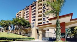 Condo en Escazú Valle del Tamarindo中可用单位