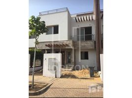 2 Bedroom Townhouse for sale at Hyde Park, The 5th Settlement, New Cairo City