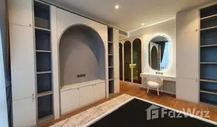 3 Bedrooms Condo for sale in Lumphini, Bangkok Muniq Langsuan