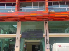 ขายทาวน์เฮ้าส์ 2 ห้องนอน ในโครงการ กรีน พลัส มอลล์, หนองป่าครั่ง