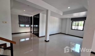 3 Bedrooms House for sale in Nam Phrae, Chiang Mai Permsub Village Hang Dong