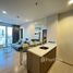 1 спален Квартира в аренду в Rhythm Sathorn, Thung Wat Don