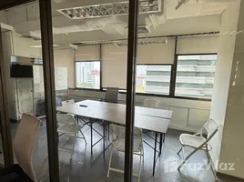 341 SqM Office for rent at Asoke Towers, Khlong Toei Nuea
