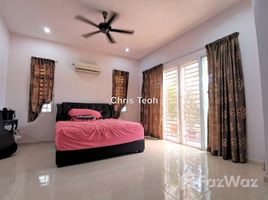 4 Bedrooms House for sale in Bayan Lepas, Penang Teluk Kumbar