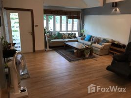4 Bedrooms Townhouse for sale in Khlong Tan Nuea, Bangkok Large Townhouse with Rooftop Terrace close to Ekkamai BTS